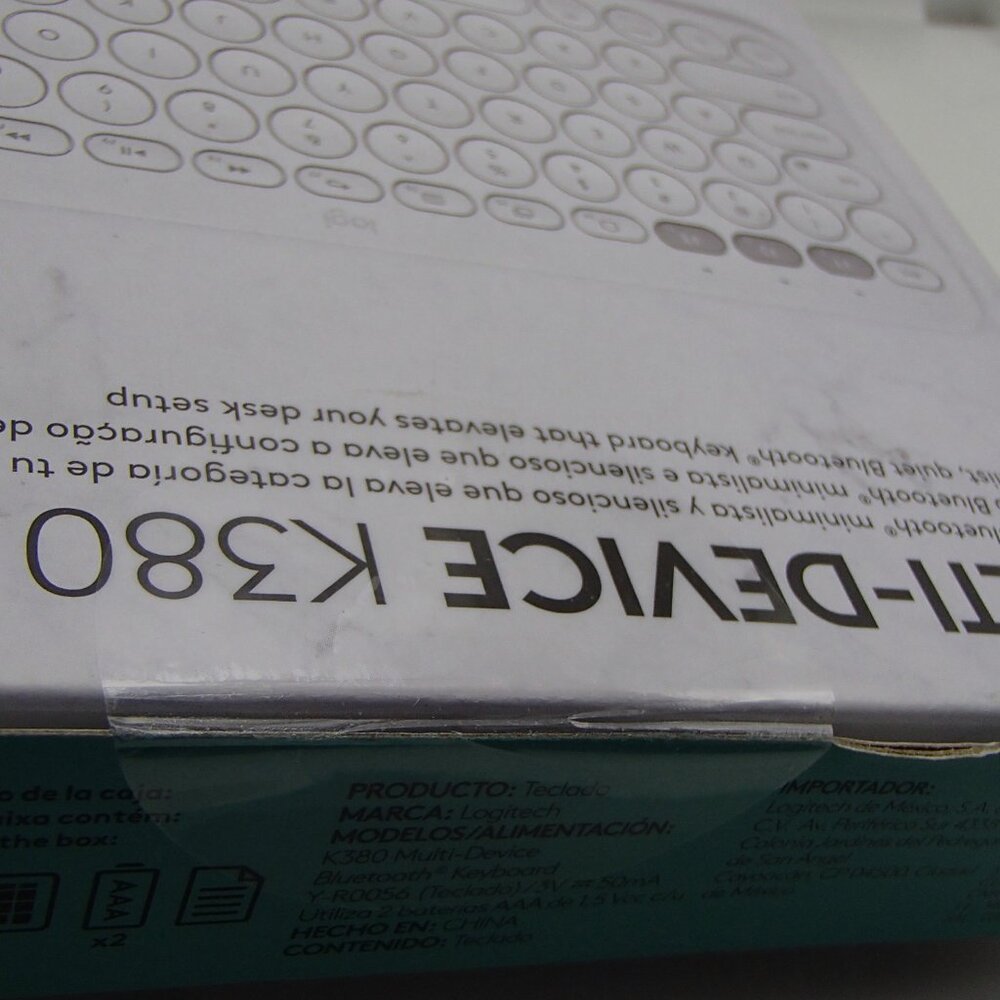 Logitech K380 Multi-Device Spanish, Bluetooth Keyboard - Off-White, (Espanol) - Picture 3 of 8